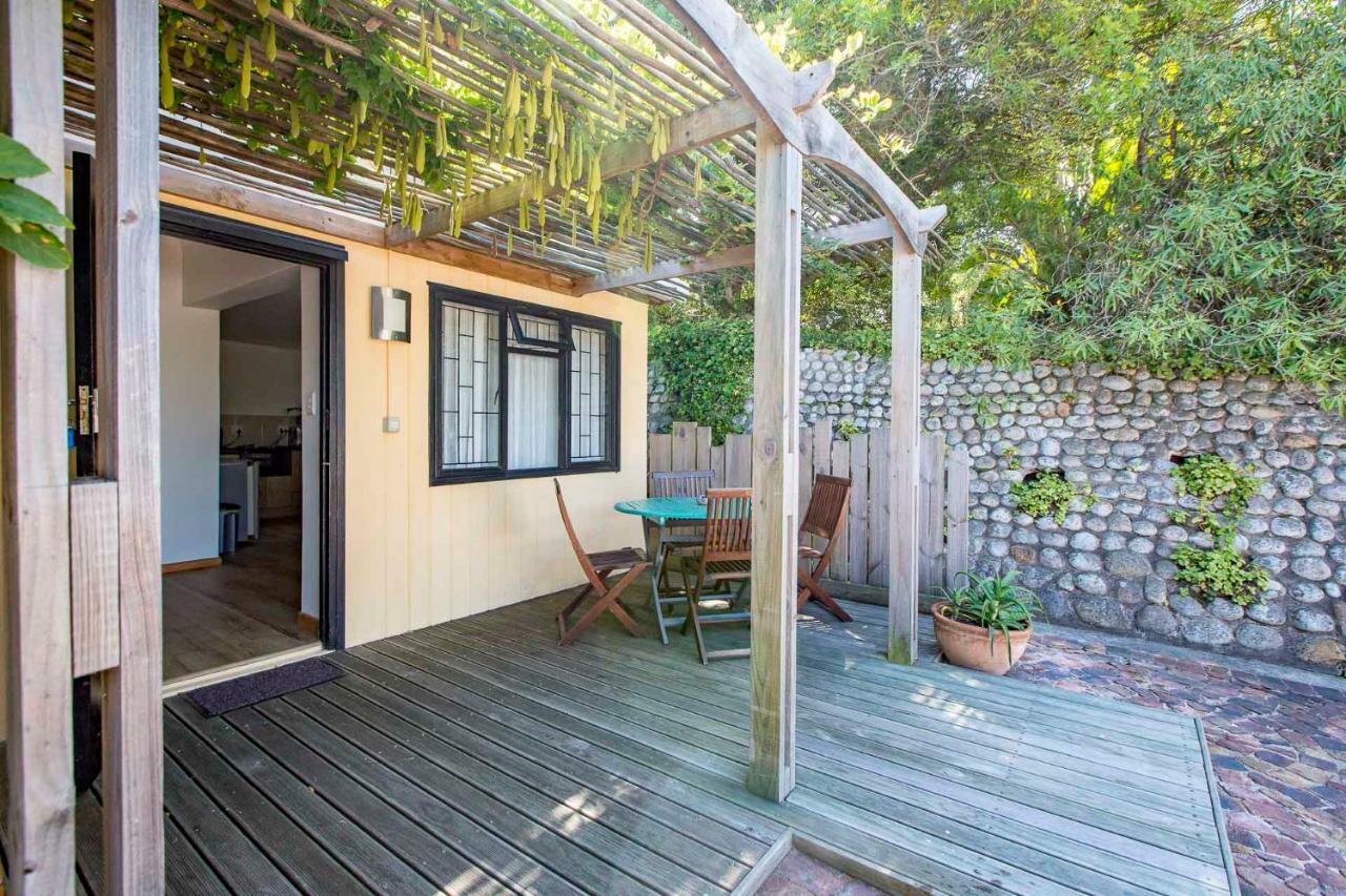 Garden Cottage In Ambiente Guest House Knysna Bagian luar foto